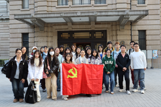 探寻红色出版印记，感悟革命文化力量  马克思主义出版观实践教学暨党员教育活动开展——出版与文化系师生参访上海市历史博物馆纪行254.png